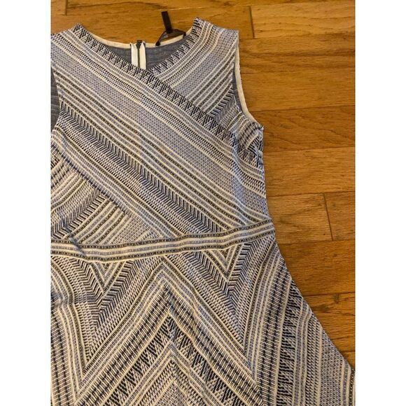 BCBG MAXAZRIA women's White Blue Jasmine Chevron Striped Knit Jacquard Dress Med - Picture 3 of 9